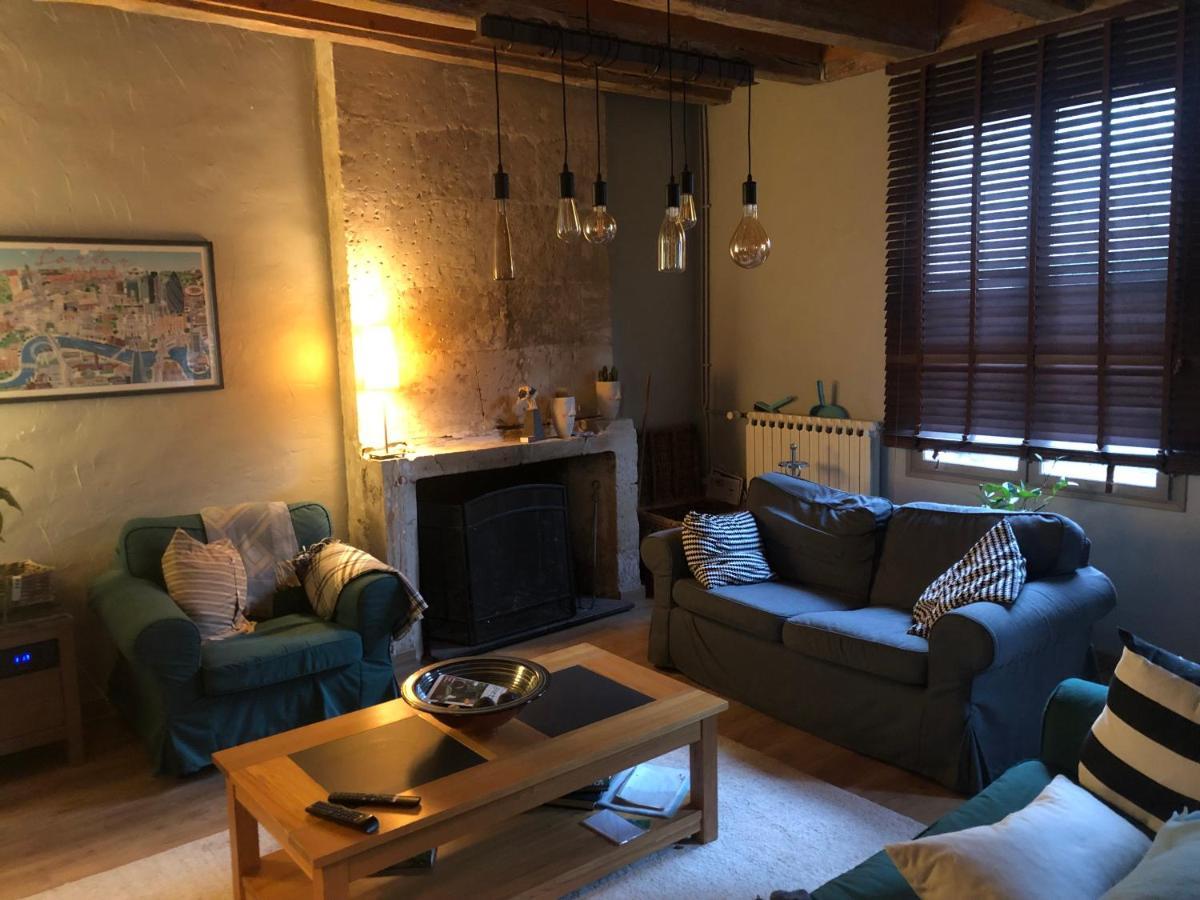 Les Palombes Apartment Rochecorbon Bagian luar foto