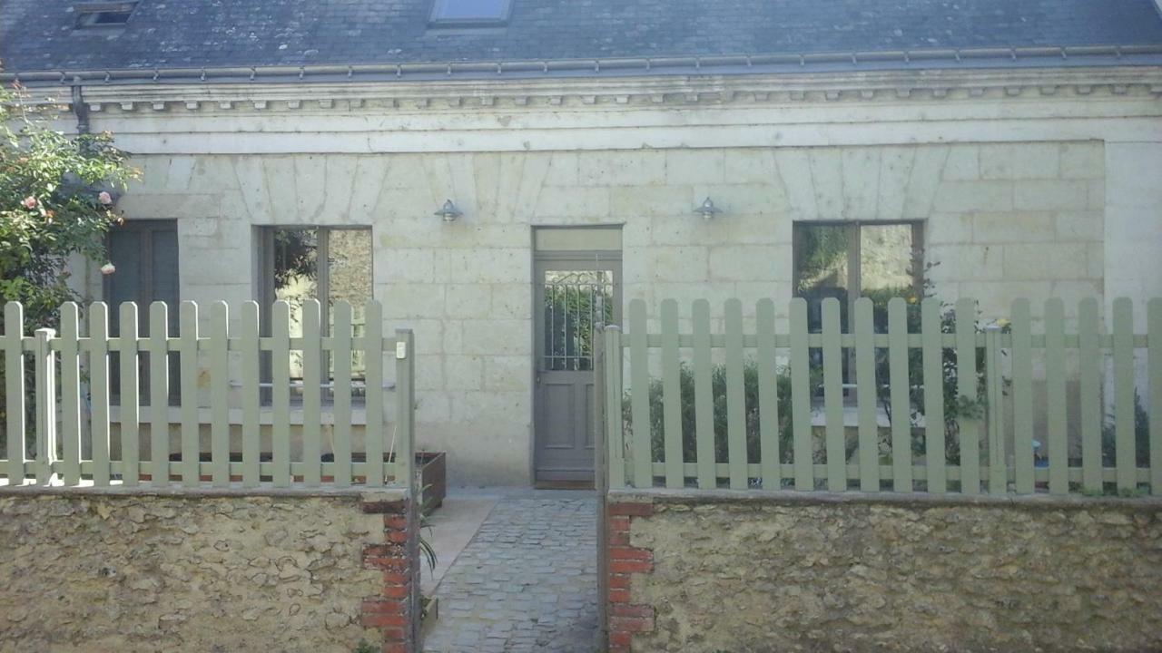 Les Palombes Apartment Rochecorbon Bagian luar foto